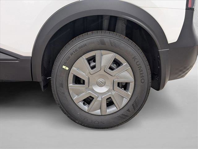 New 2026 Nissan Kicks S image 9