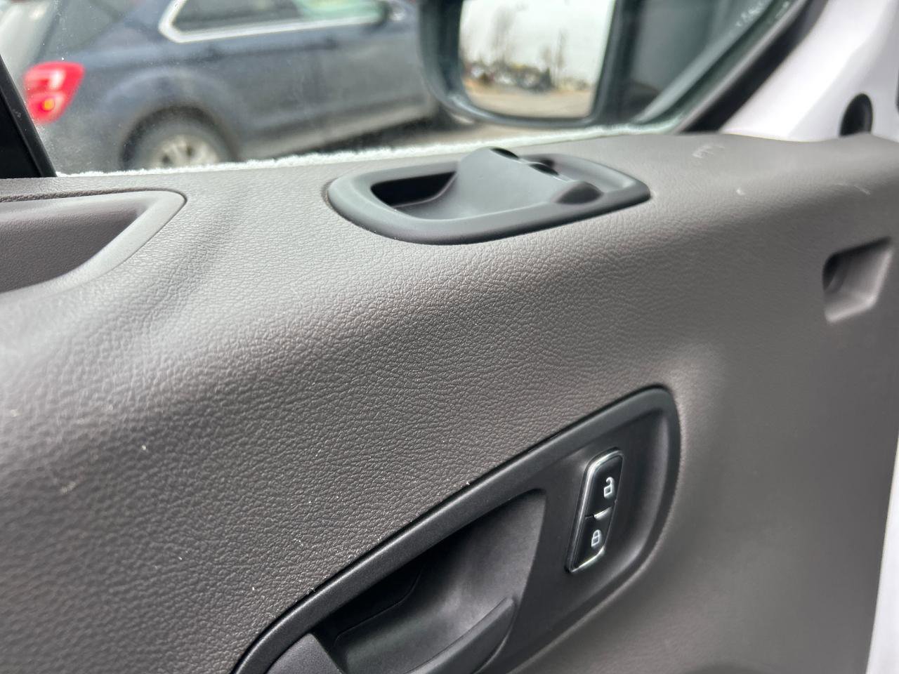 Used 2024 Ford Transit 350 XLT image 8