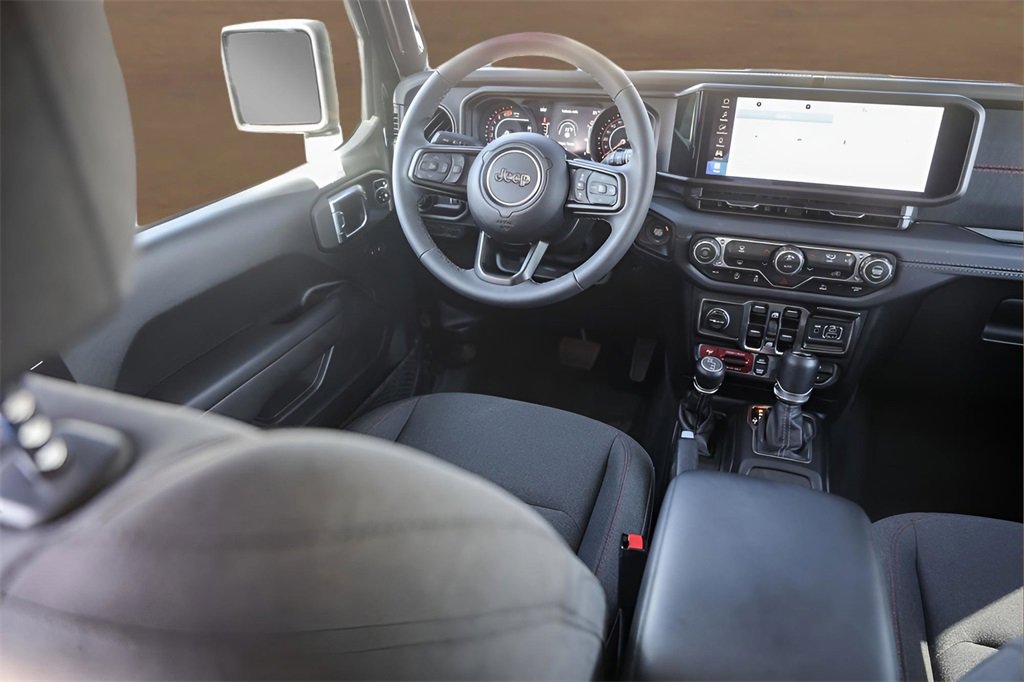 Used 2025 Jeep Wrangler Unlimited Rubicon w/ XTREMEE 35" Tire Package image 23