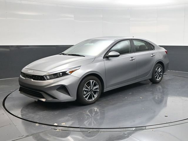 Used 2024 Kia Forte LXS image 7