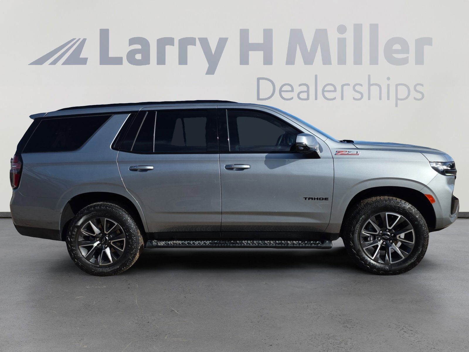 Used 2024 Chevrolet Tahoe Z71 w/ Luxury Package image 6