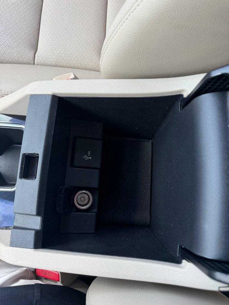 Used 2017 Honda Accord EX-L image 9