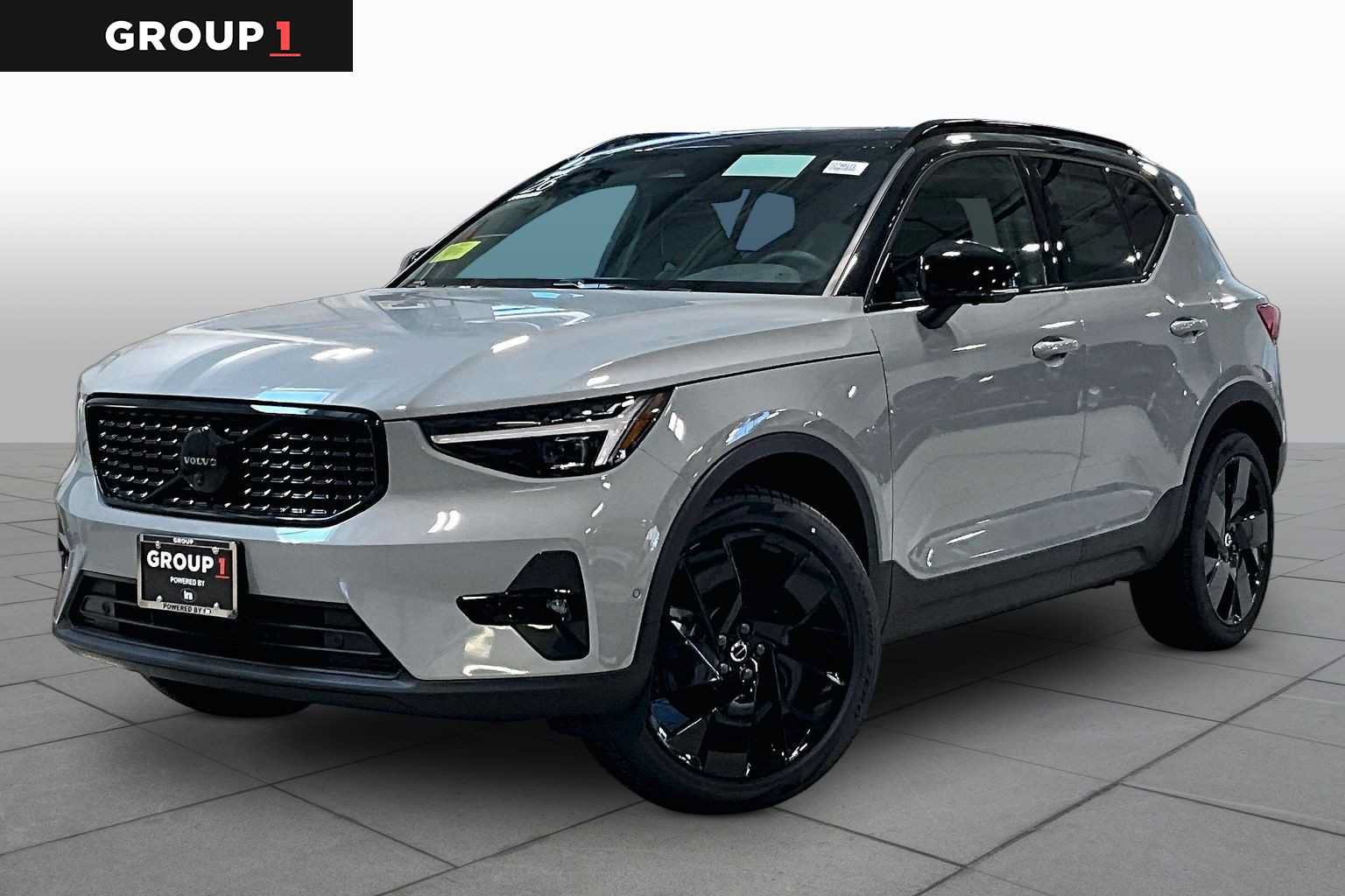 New 2026 Volvo XC40 B5 Ultra w/ Protection Package Premier