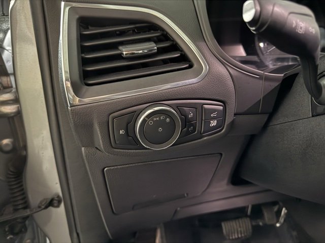 Used 2024 Ford Edge Titanium image 36