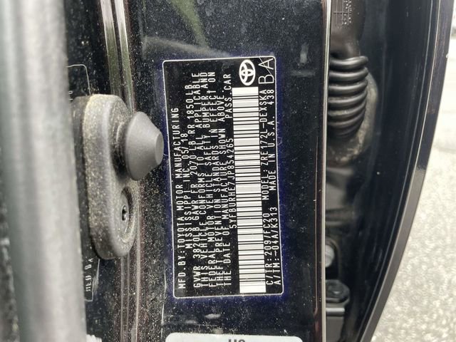 Used 2018 Toyota Corolla SE FWD image 33