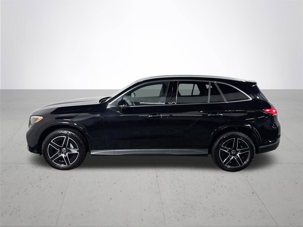 Used 2023 Mercedes-Benz GLC 300 4MATIC image 9