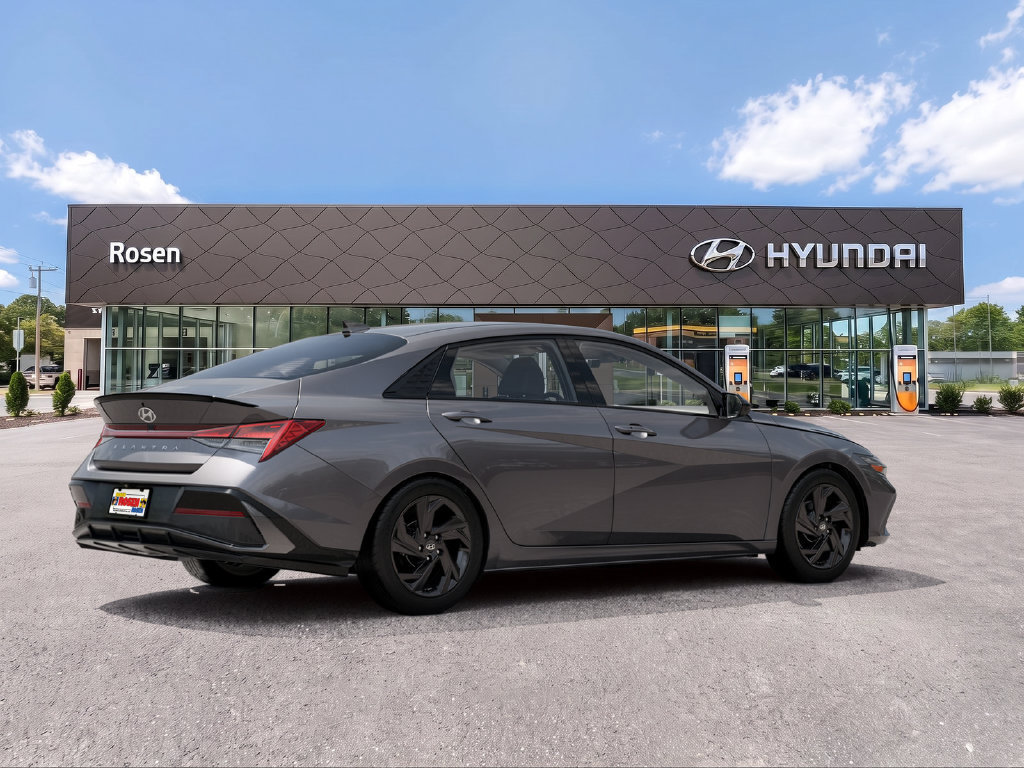 New 2026 Hyundai Elantra SEL Sport FWD image 18