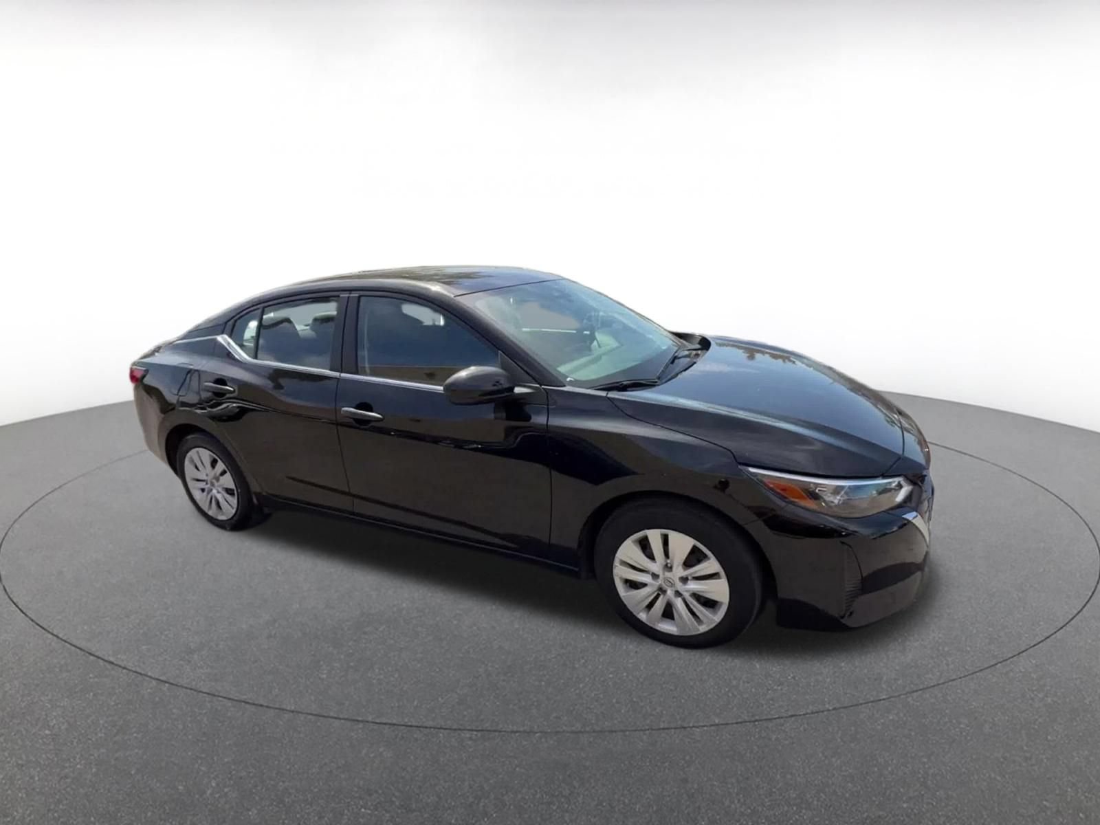 Used 2025 Nissan Sentra S FWD image 2