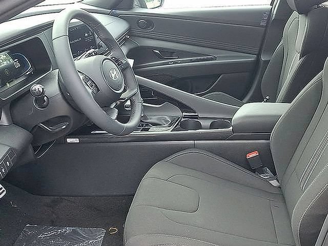 New 2026 Hyundai Elantra SEL Sport Premium FWD image 19