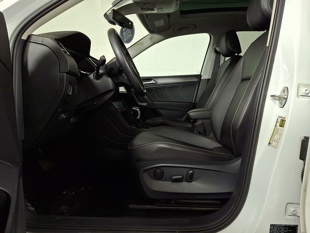 Used 2022 Volkswagen Tiguan SE image 15