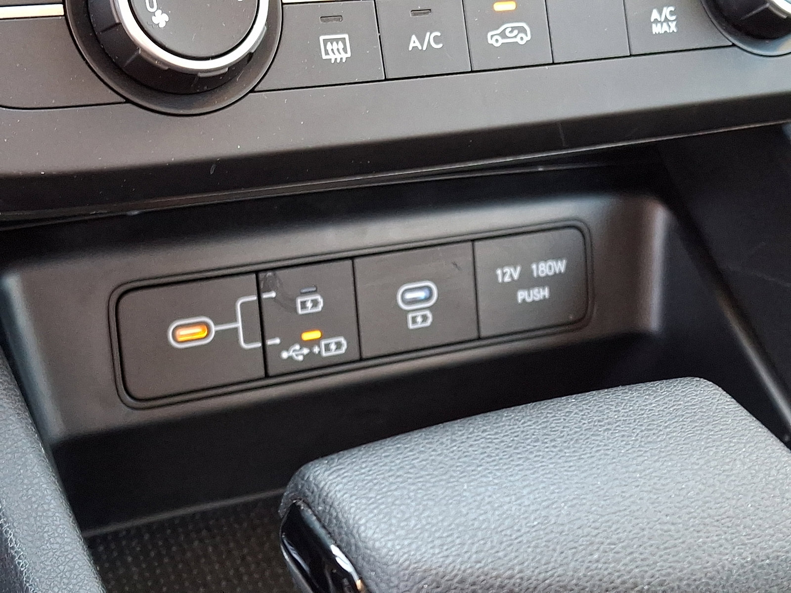Used 2026 Hyundai Tucson SE FWD image 17
