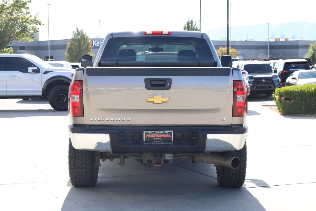 Used 2014 Chevrolet Silverado 2500 LT w/ Interior Plus Package AWD/4WD image 5
