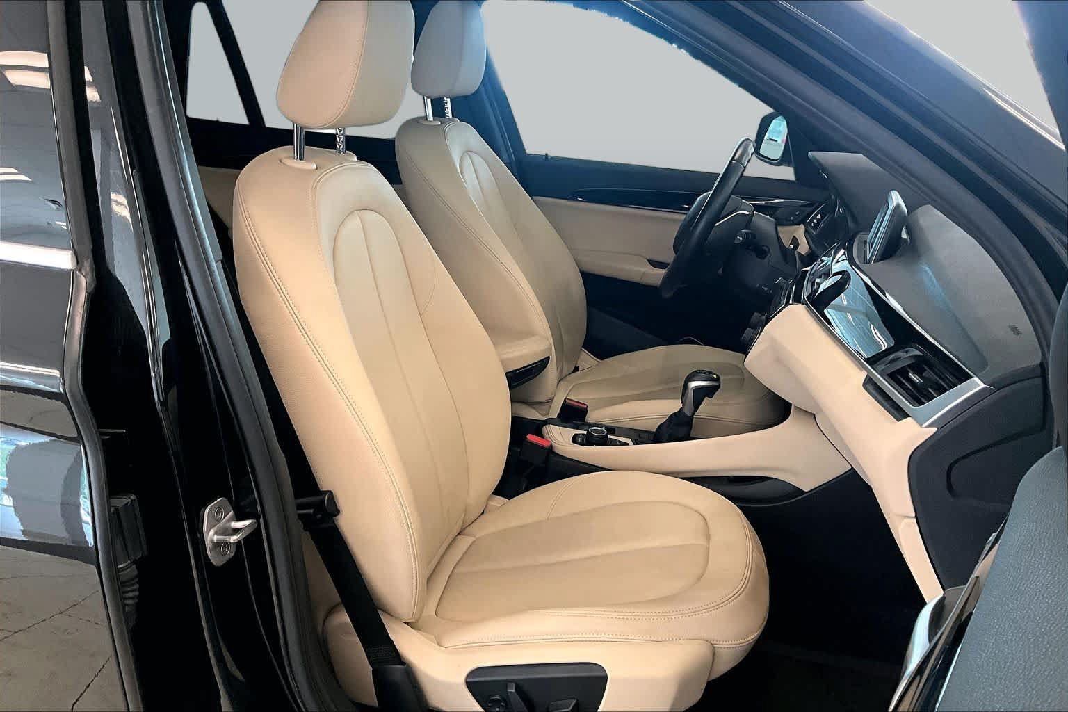 Used 2017 BMW X1 sDrive28i FWD image 6