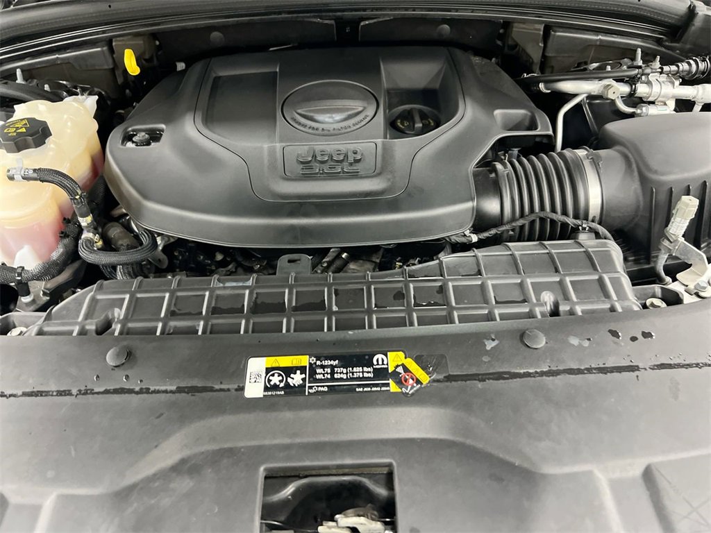 Used 2022 Jeep Grand Cherokee Limited image 25