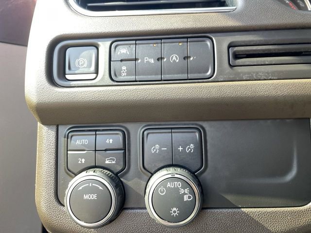 Used 2023 Chevrolet Suburban LS w/ Driver Alert Package image 17