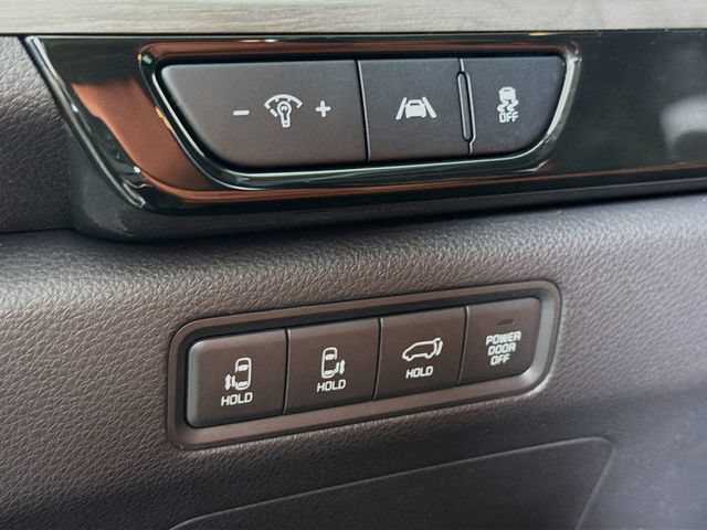 Used 2024 Kia Carnival SX FWD image 10