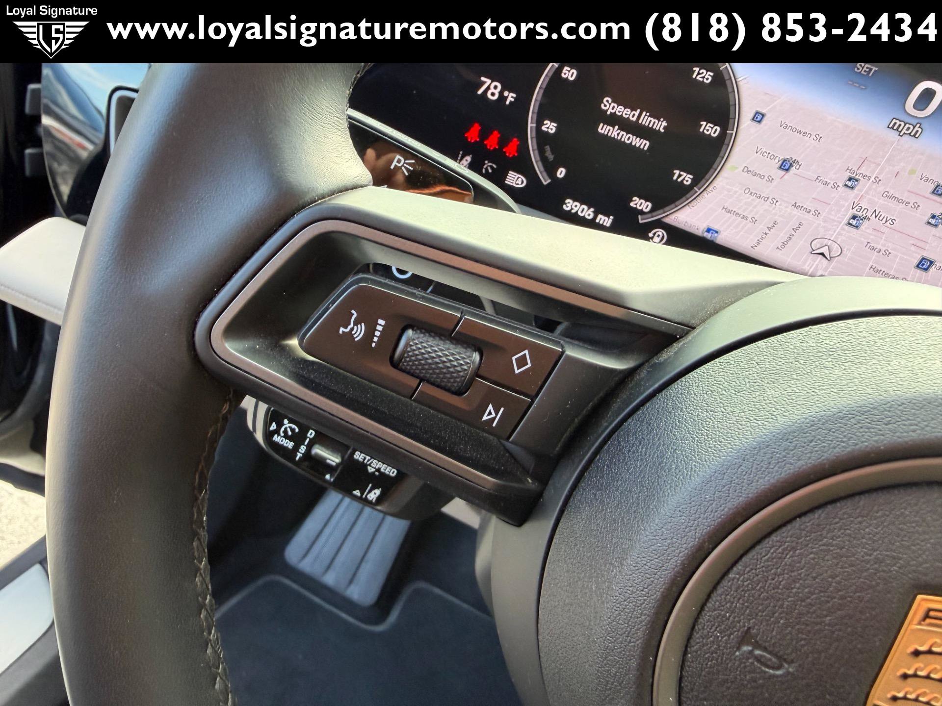 Used 2025 Porsche Taycan w/ Premium Package RWD image 25