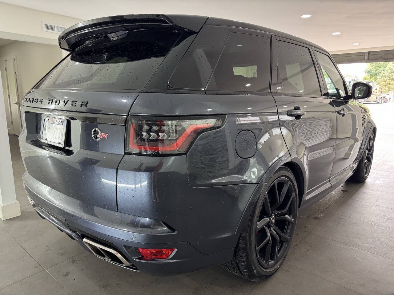Used 2020 Land Rover Range Rover Sport SVR AWD/4WD image 5