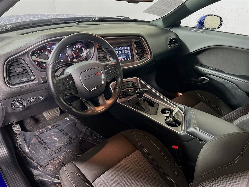 Used 2021 Dodge Challenger SXT w/ Blacktop Package image 10