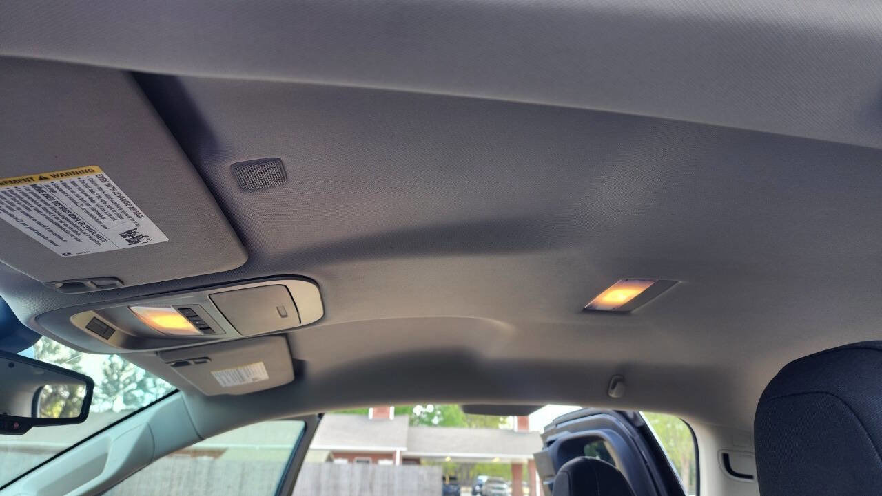 Used 2022 Chevrolet Colorado LT w/ Fleet Safety Package RWD image 32