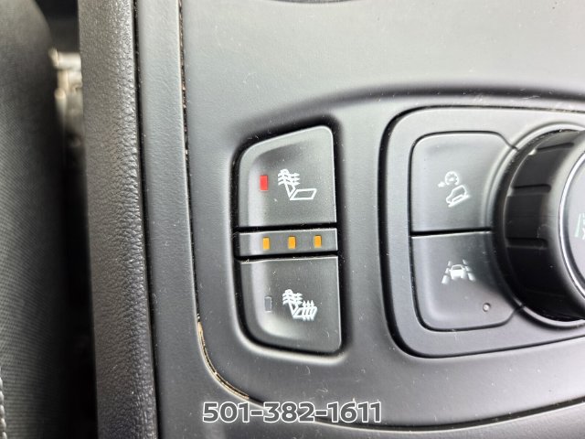 Used 2024 GMC Terrain SLT AWD/4WD image 29