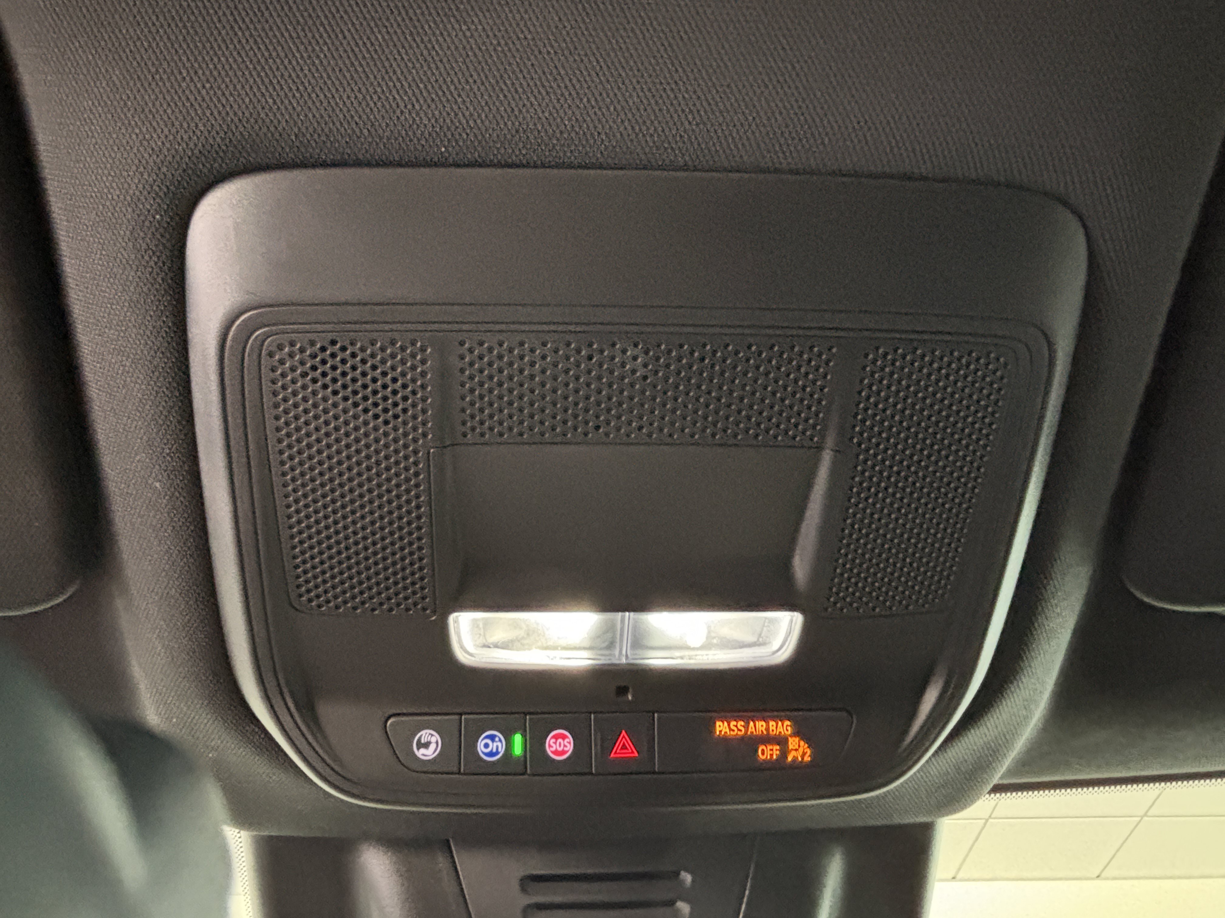 Used 2025 Chevrolet Equinox EV RS w/ Active Safety Package 3 FWD image 16