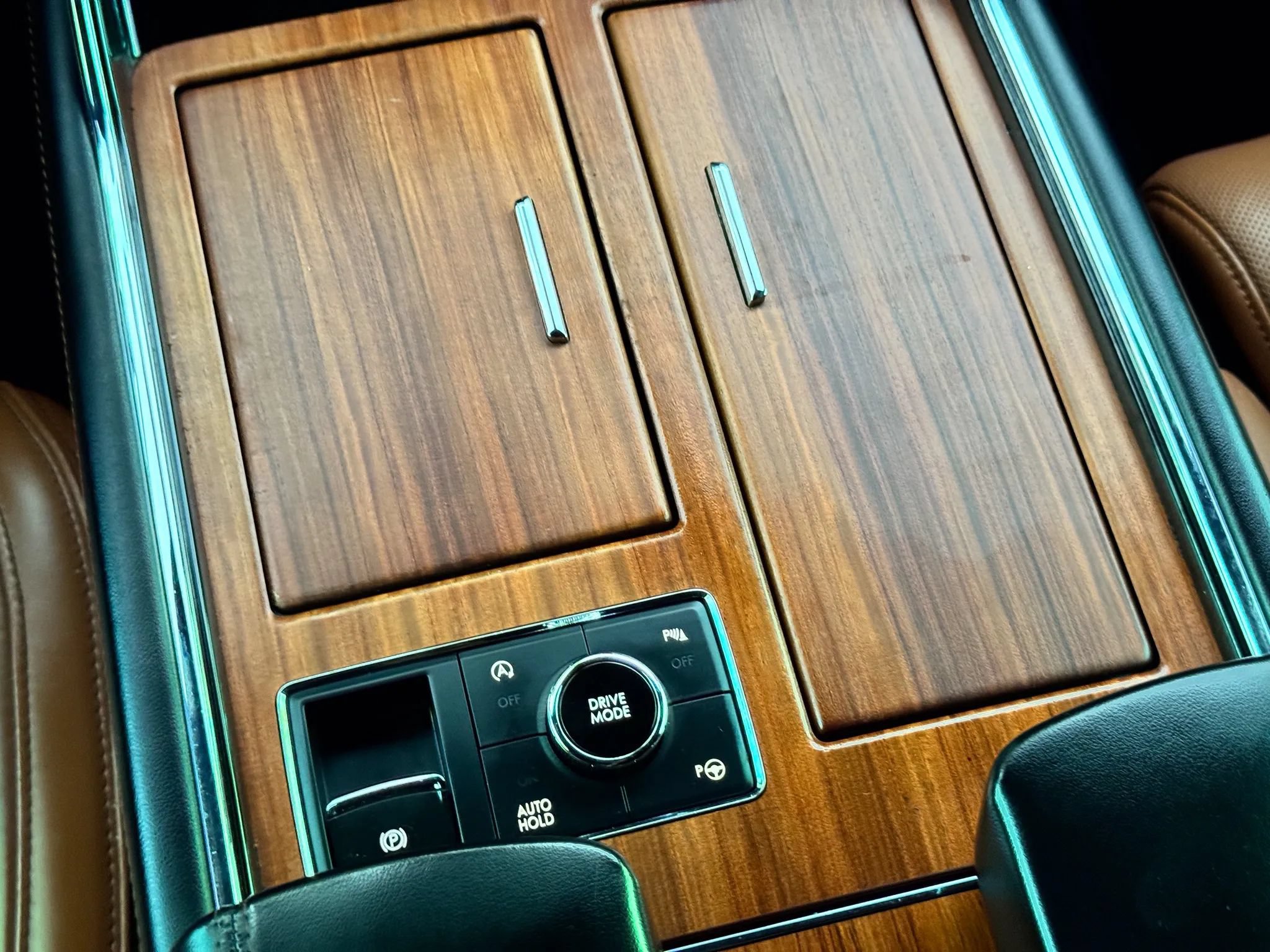 Used 2019 Lincoln Navigator L Reserve AWD/4WD image 39