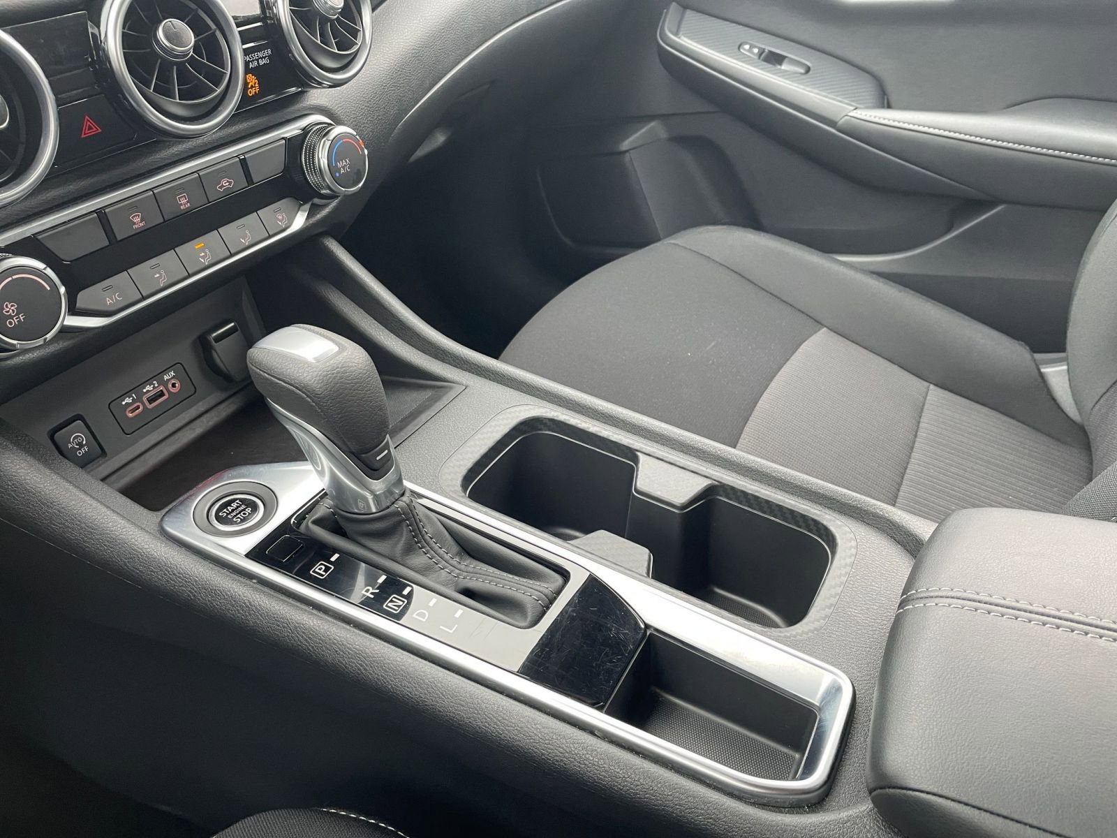 Used 2025 Nissan Sentra SV image 39