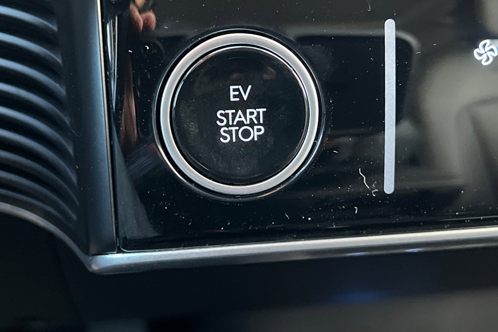 New 2026 Hyundai Ioniq 5 Limited image 28