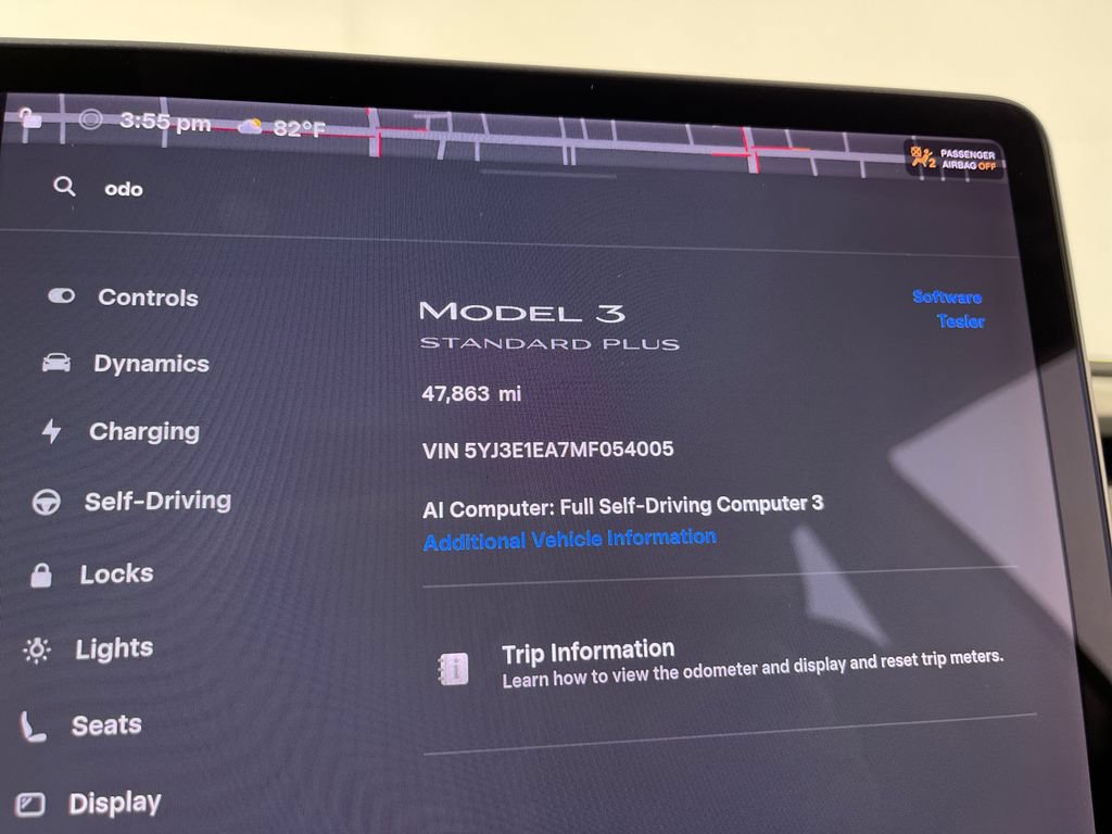Used 2021 Tesla Model 3 Standard Range Plus RWD image 19