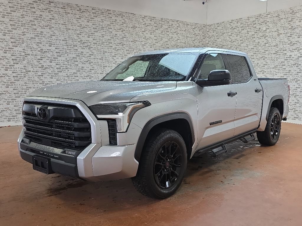 Used 2023 Toyota Tundra SR5 RWD image 3