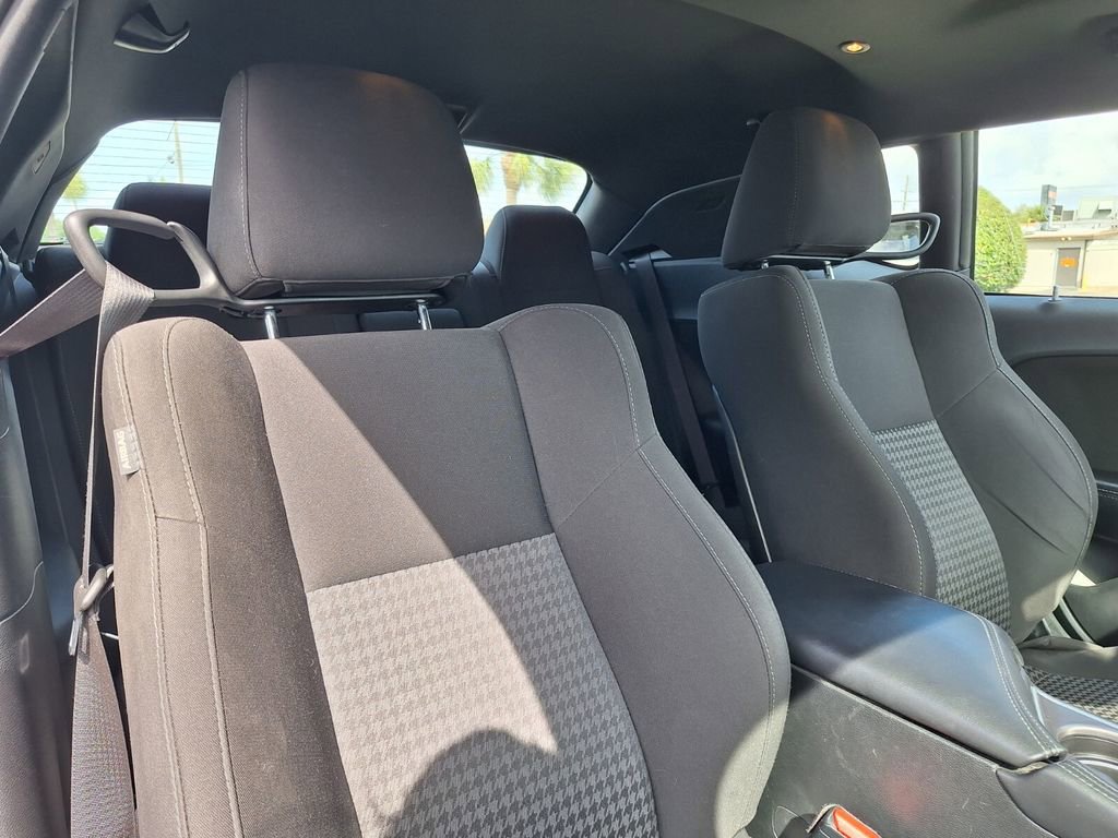 Used 2021 Dodge Challenger R/T w/ Blacktop Package image 27