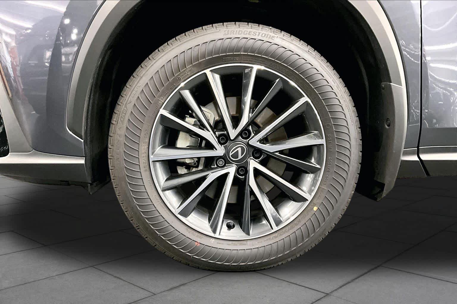 Used 2026 Lexus NX 350h AWD w/ Accessory Package (2T) image 11