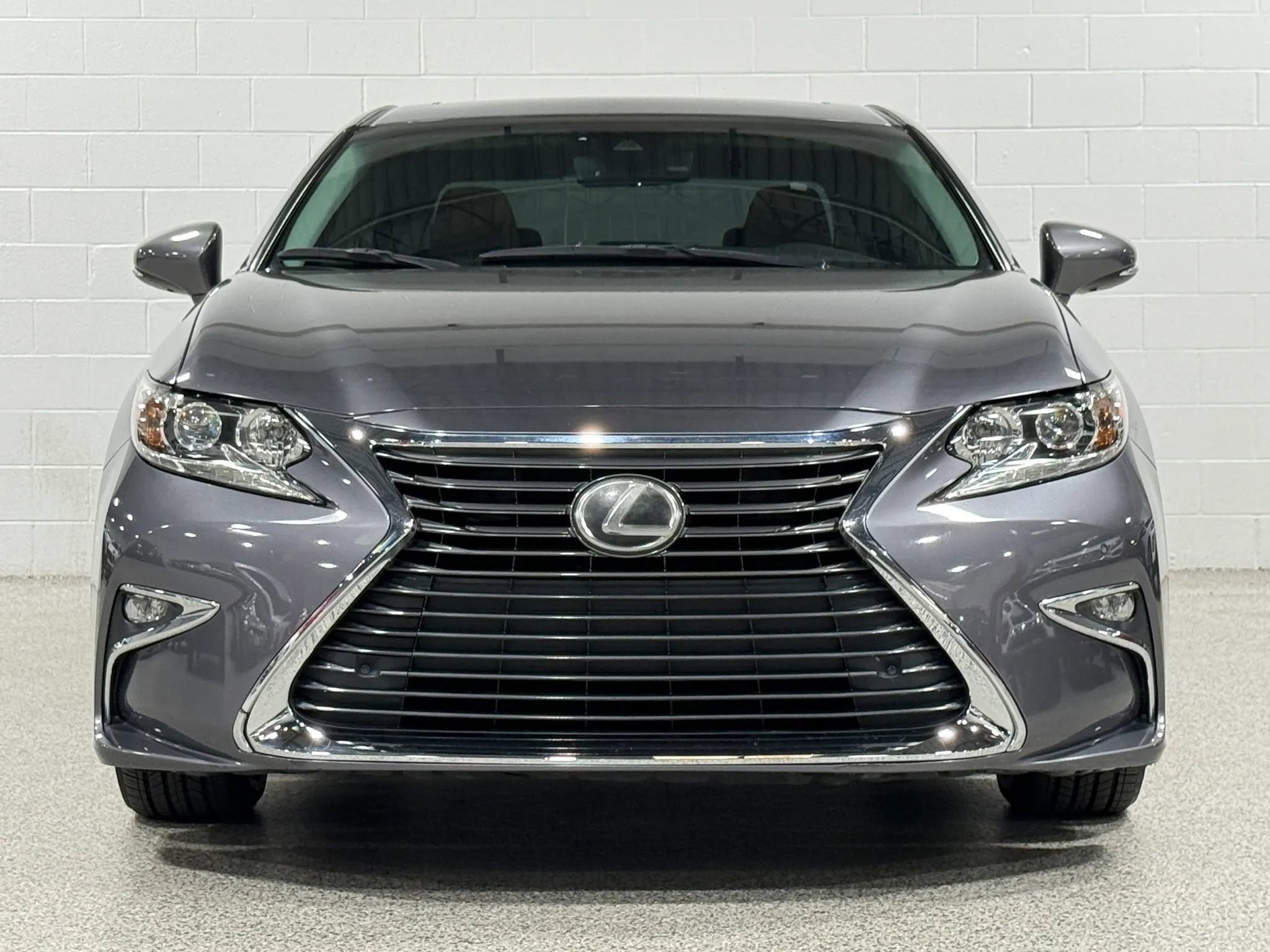 Used 2017 Lexus ES 350 w/ Premium Package FWD image 3