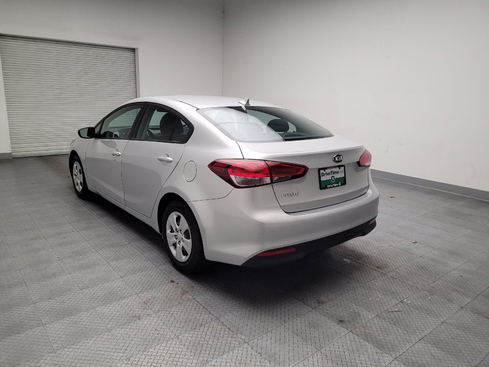 Used 2017 Kia Forte LX FWD image 5