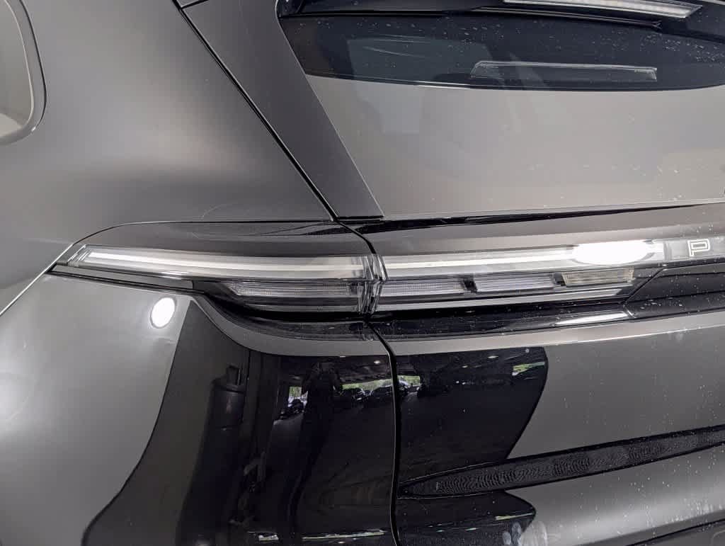 New 2026 Porsche Cayenne E-Hybrid AWD/4WD image 16