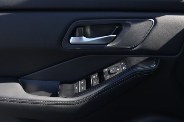 New 2026 Nissan Rogue SV image 24