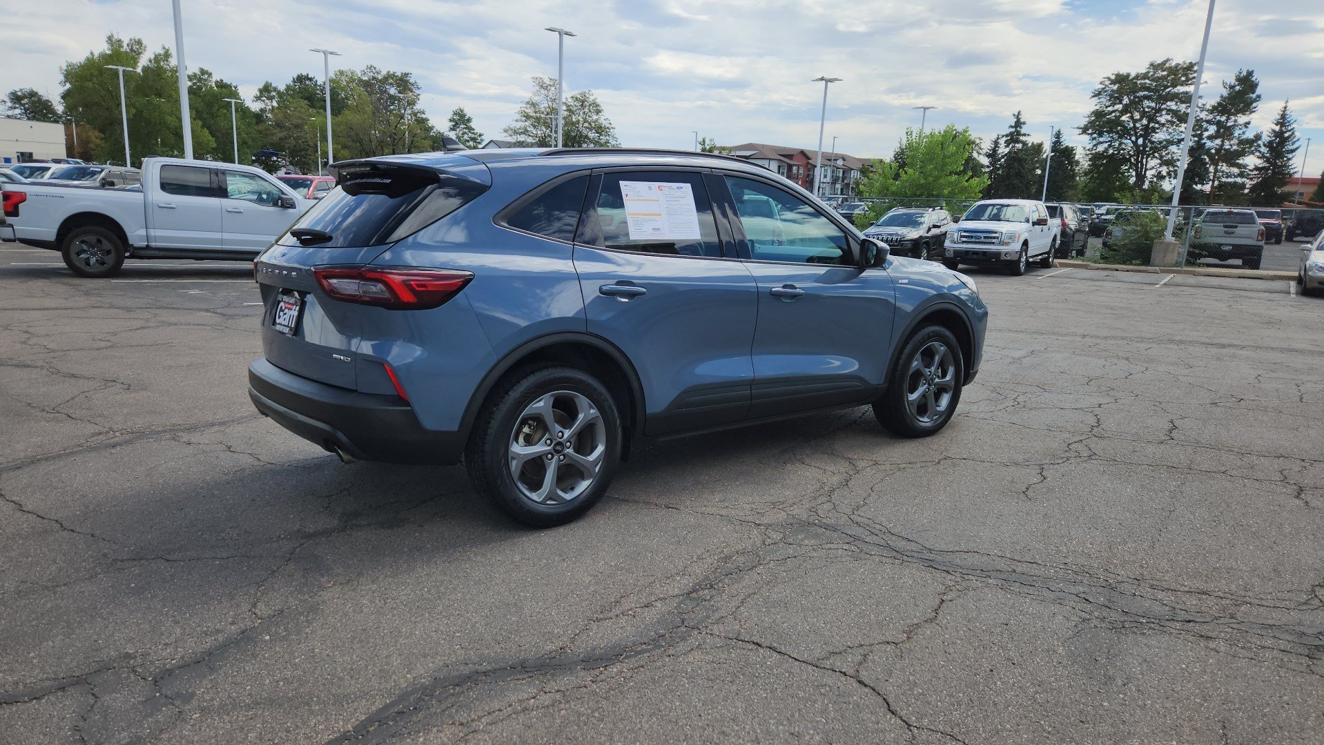 Certified 2025 Ford Escape ST-Line Select AWD/4WD image 12
