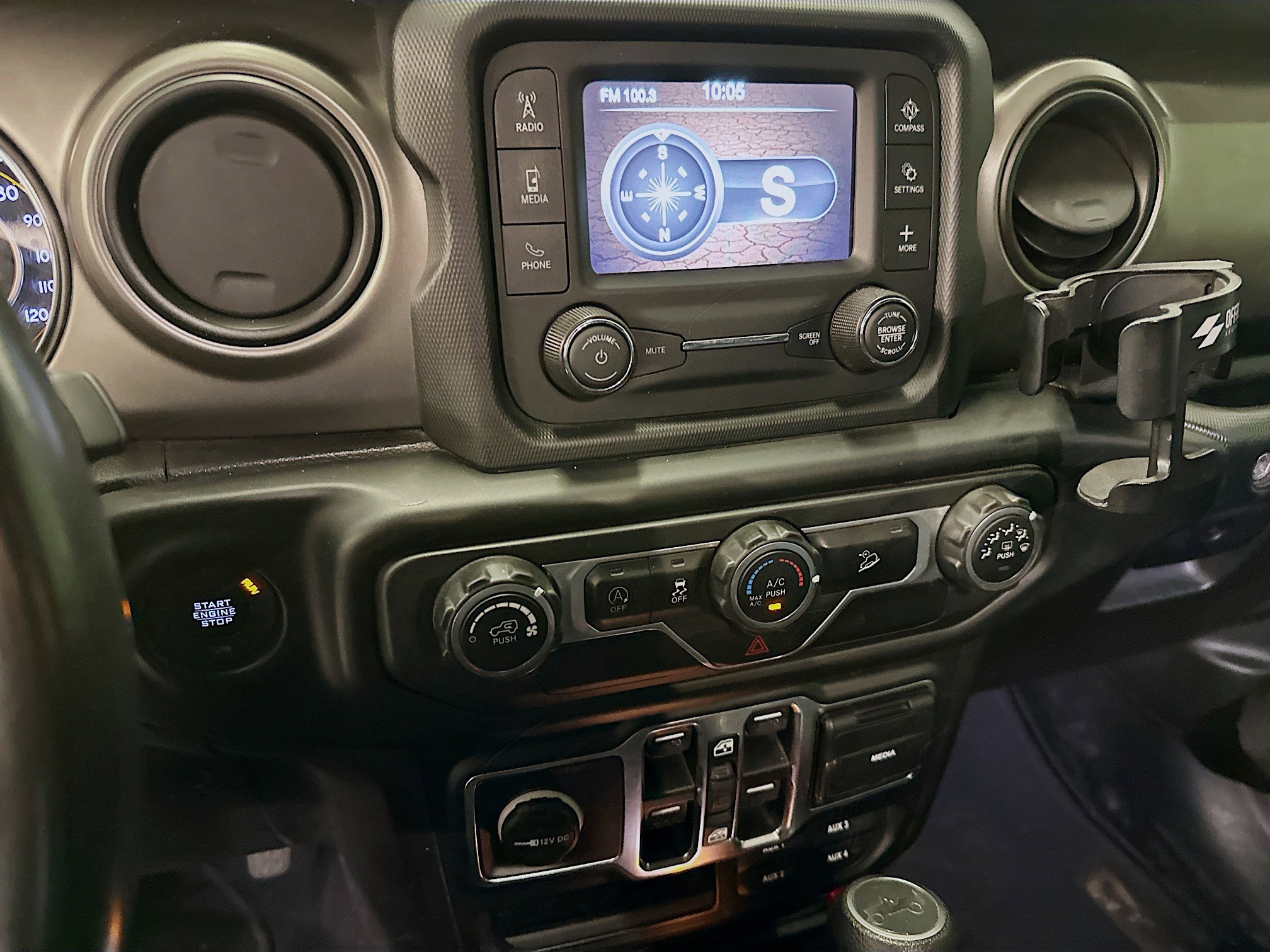 Used 2019 Jeep Wrangler Unlimited Sport S image 26