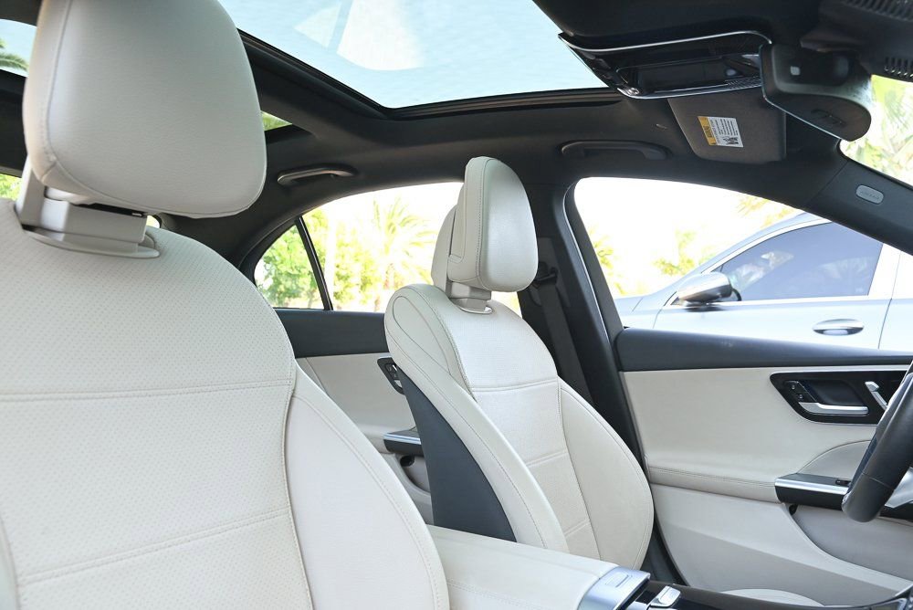 Used 2025 Mercedes-Benz C 300 Sedan image 19