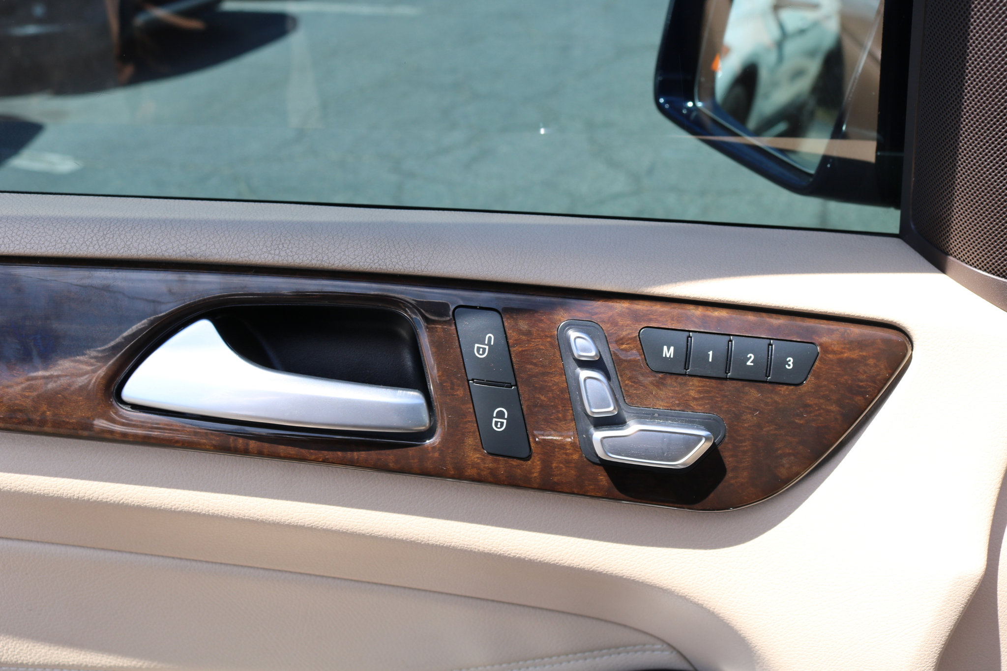 Used 2016 Mercedes-Benz GLE 350 RWD 4dr GLE 350 w/ Premium Package image 65