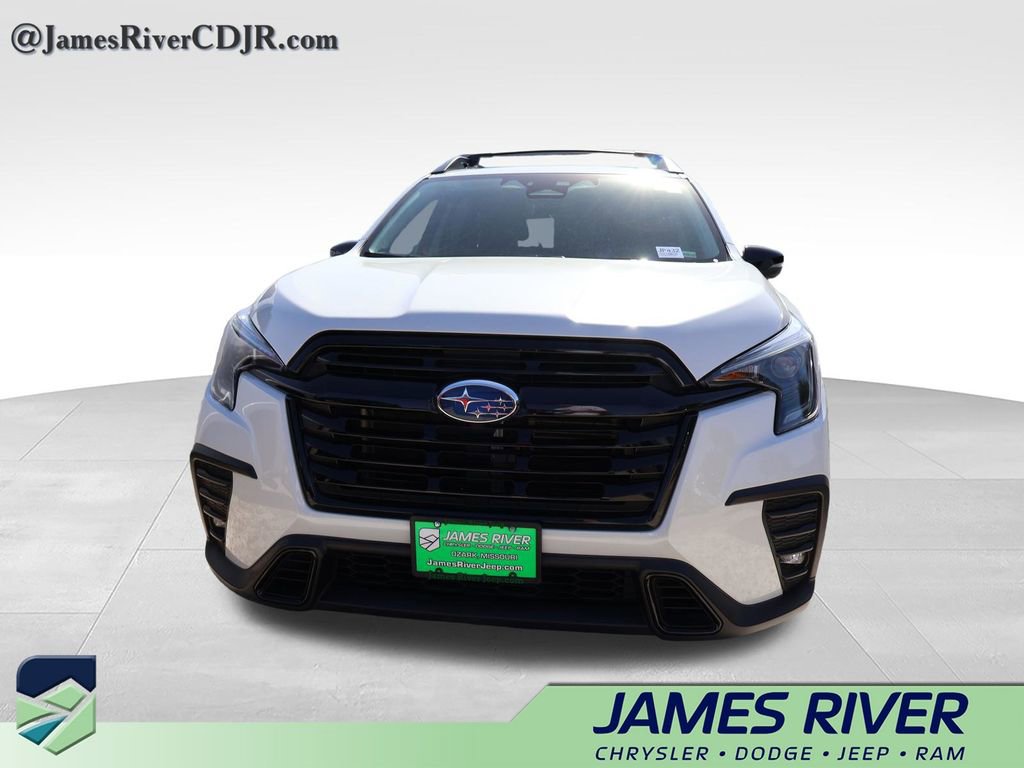 Used 2023 Subaru Ascent Onyx Edition AWD/4WD image 5