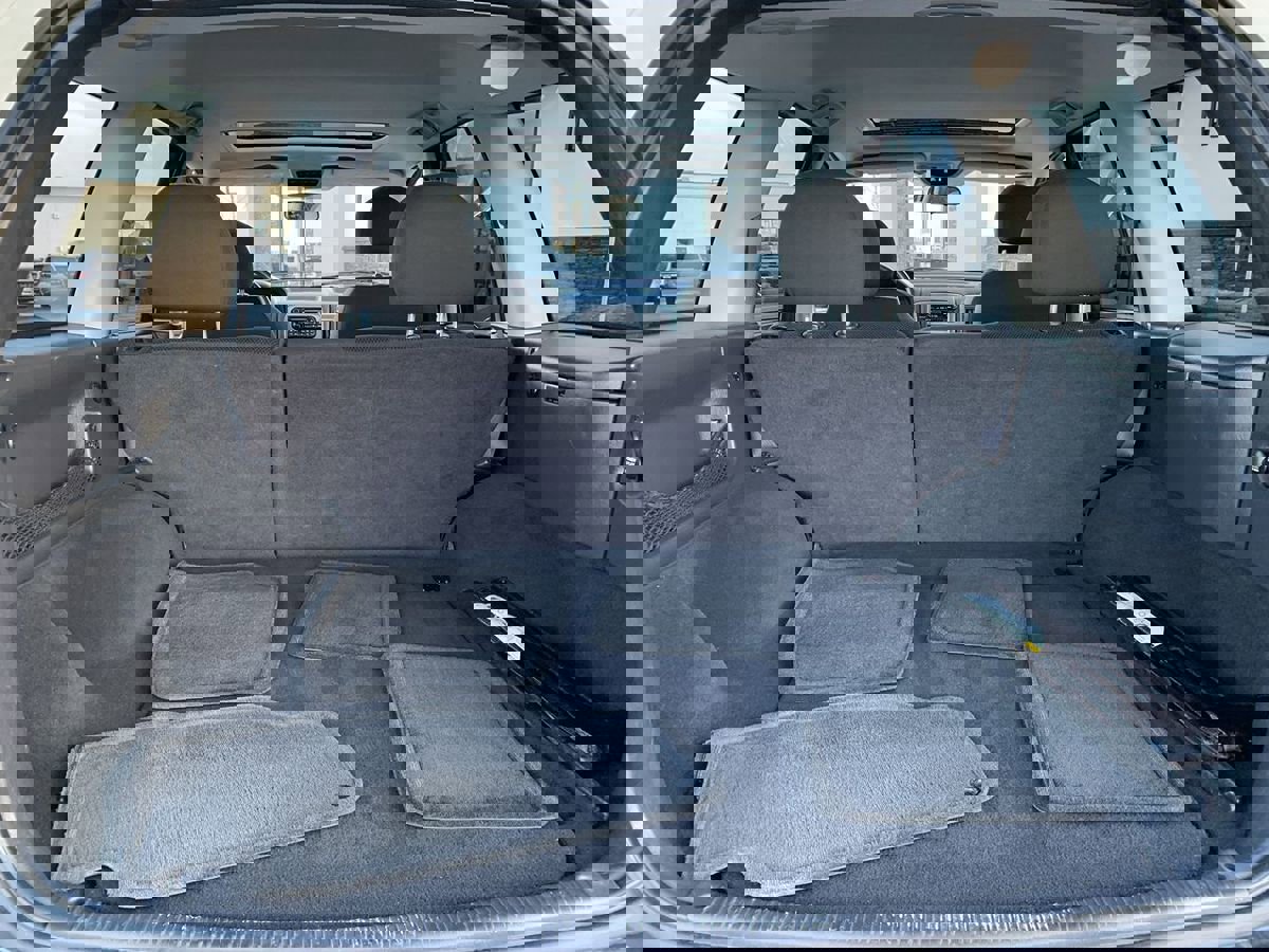 Used 2004 Jeep Grand Cherokee Laredo w/ Trailer Tow Prep Group image 14