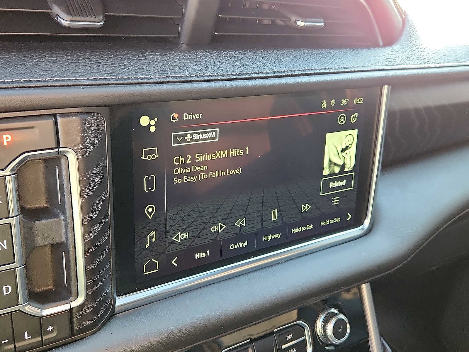 Used 2024 GMC Yukon XL Denali w/ Denali Reserve Package image 15