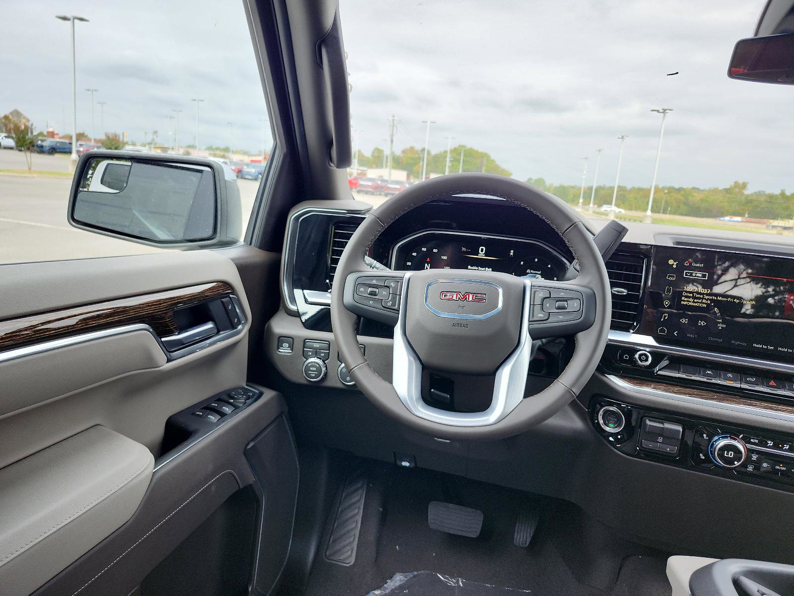 New 2026 GMC Sierra 1500 SLE image 10