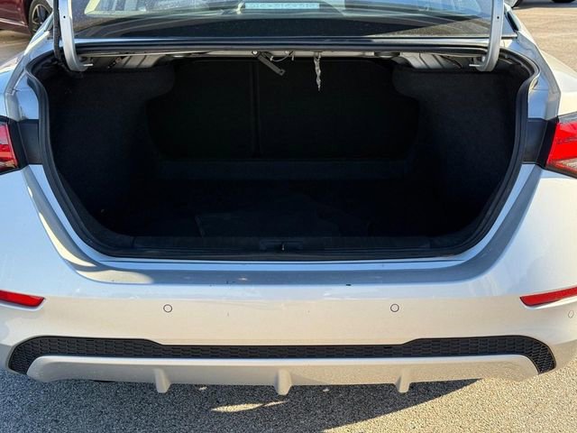 Used 2023 Nissan Sentra SV image 6