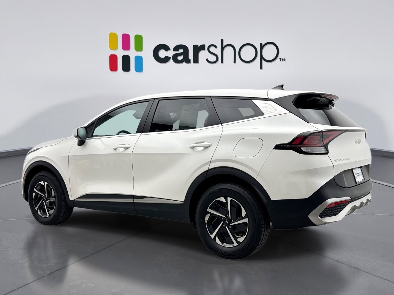 Used 2023 Kia Sportage LX image 3