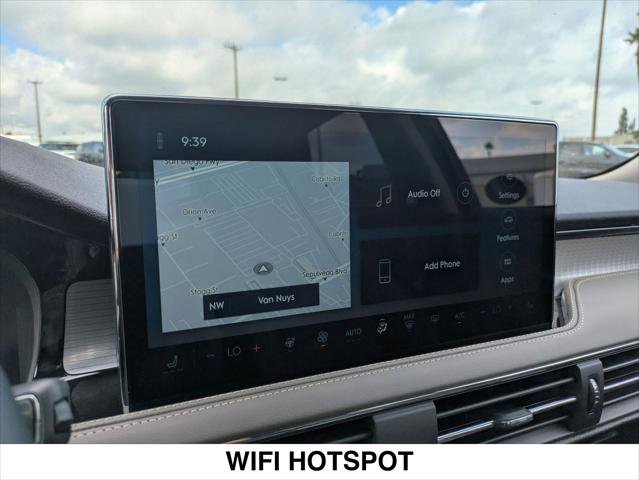 New 2025 Lincoln Corsair Premiere w/ Equipment Group 101A image 8