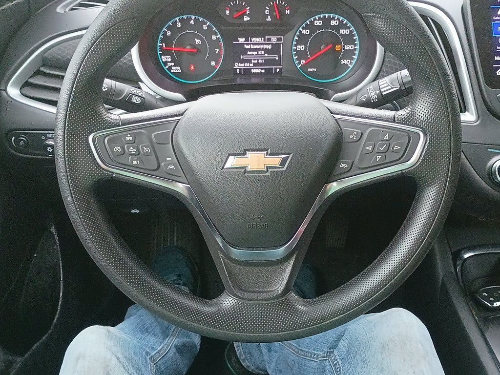 Used 2025 Chevrolet Malibu LT FWD image 17