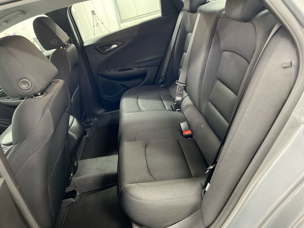 Used 2025 Chevrolet Malibu LS FWD image 22